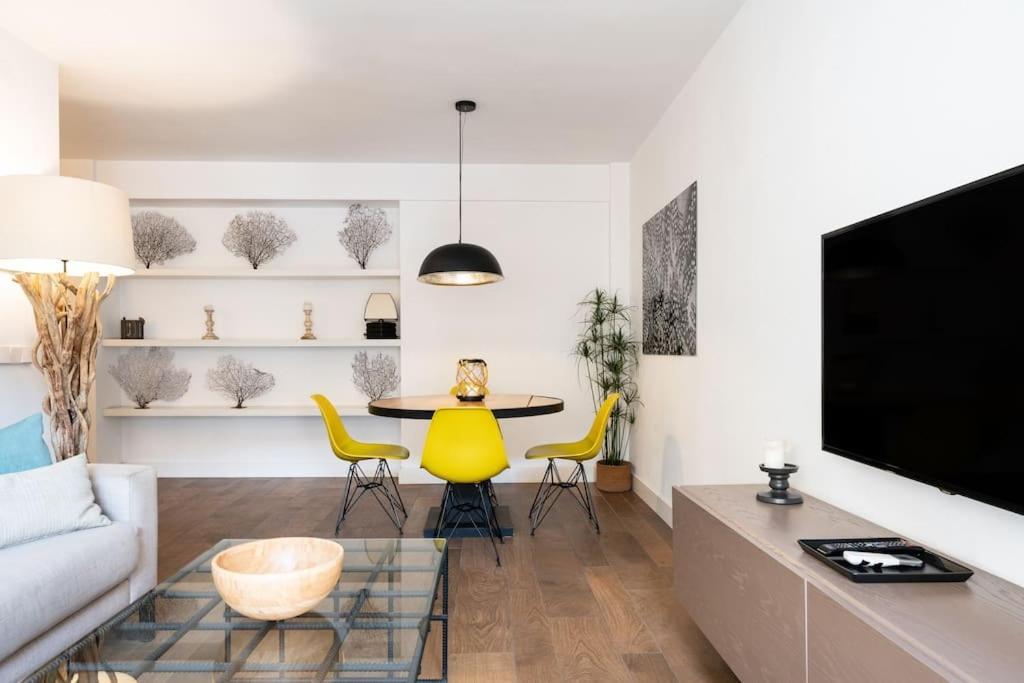 Super Central Malaga Flat With Terrace And Free Parking 외부 사진