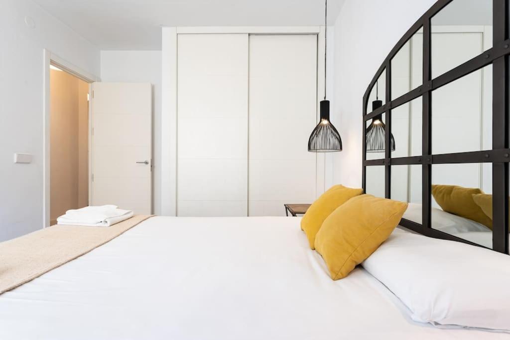 Super Central Malaga Flat With Terrace And Free Parking 외부 사진