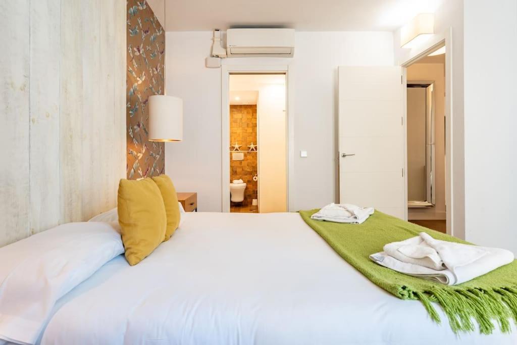 Super Central Malaga Flat With Terrace And Free Parking 외부 사진